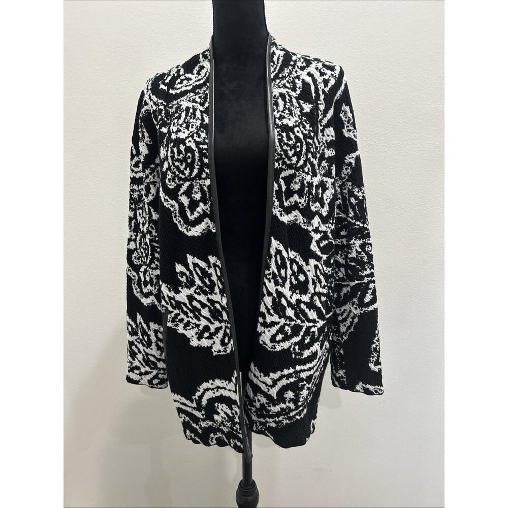 Chicos Sz 0 US S Womens Cardigan Jacket Open Front Black White Floral
